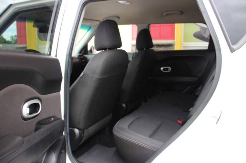 2019 Kia Soul +