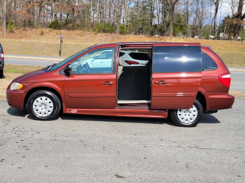 2007 Chrysler WHEELCHAIR VAN