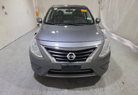 2018 Nissan Versa SV