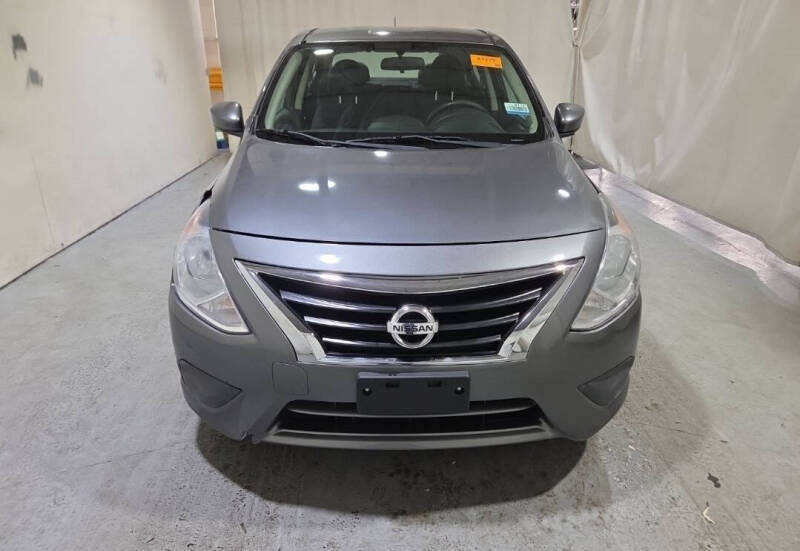 2018 Nissan Versa SV