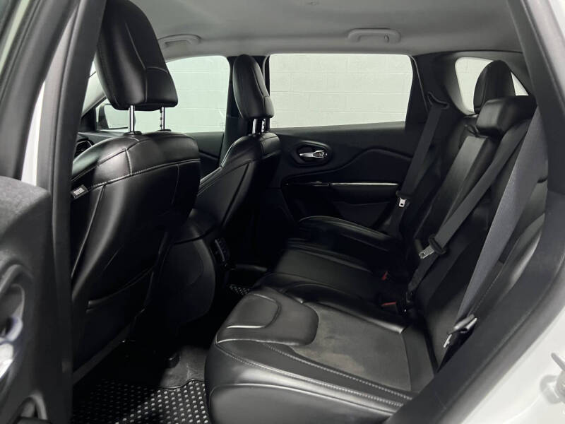 2019 Jeep Cherokee Altitude