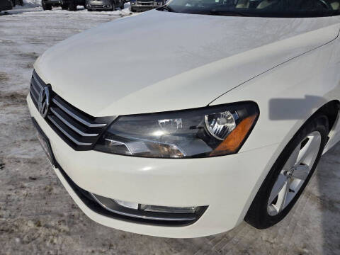 2015 Volkswagen Passat 1.8T Limited Edition