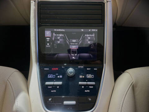 2023 Porsche Panamera GTS