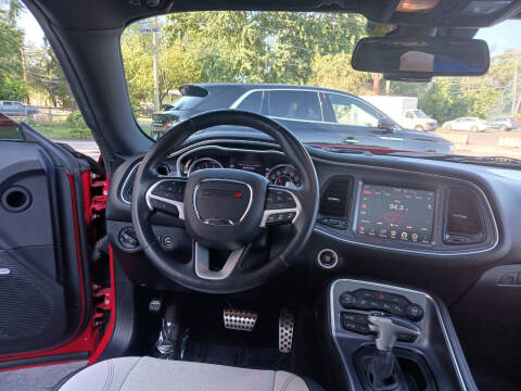 2015 Dodge Challenger SXT Plus