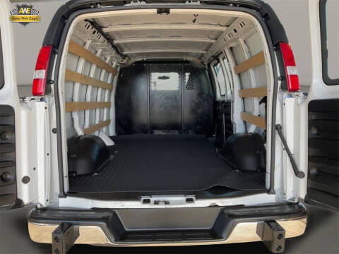 2023 Chevrolet Express 2500