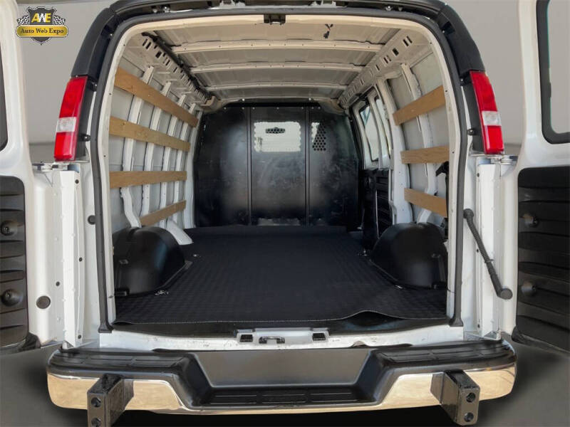 2023 Chevrolet Express 2500