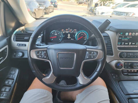 2017 GMC Yukon XL Denali