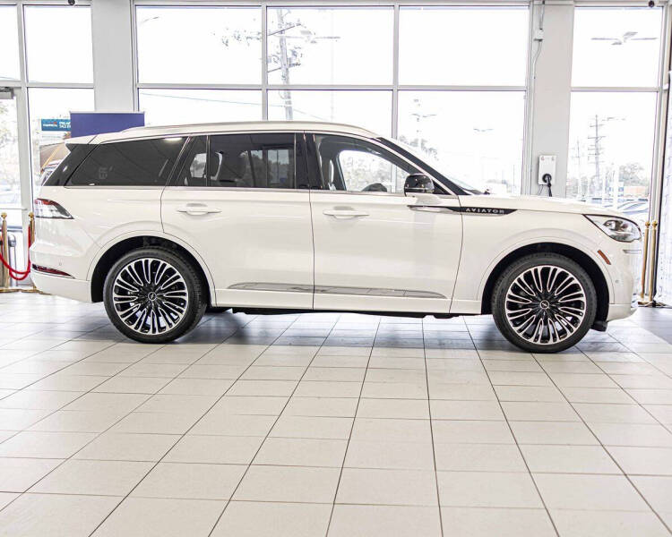 2024 Lincoln Aviator Black Label