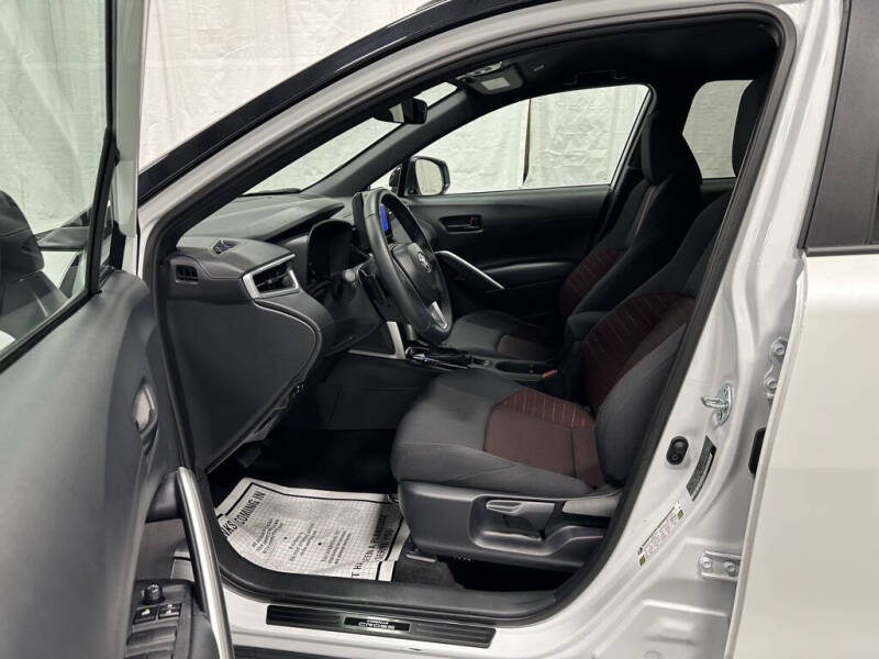 2025 Toyota Corolla Cross Hybrid Nightshade