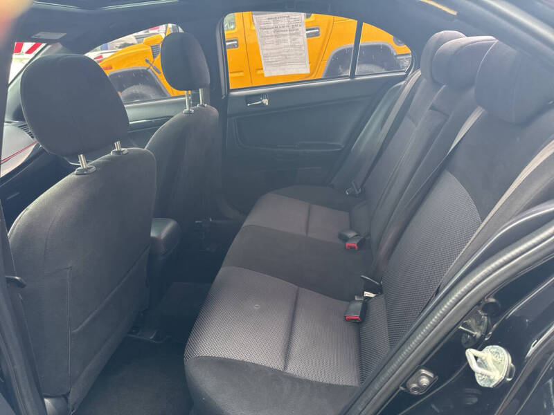 2017 Mitsubishi Lancer LE