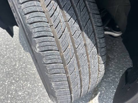 2024 Nissan Pathfinder S