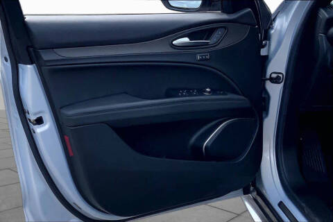 2023 Alfa Romeo Stelvio Ti