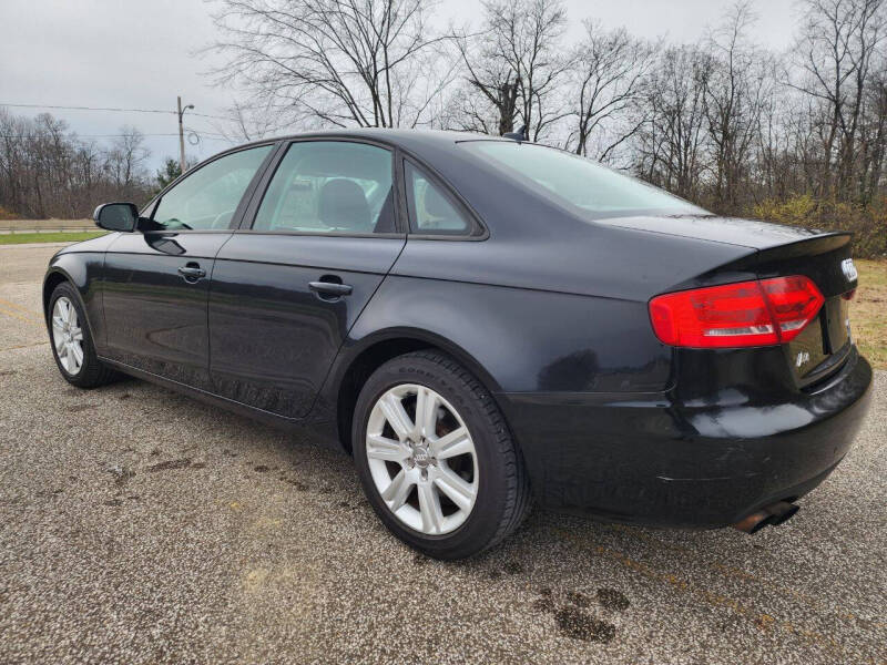 2010 Audi A4 Premium photo 16