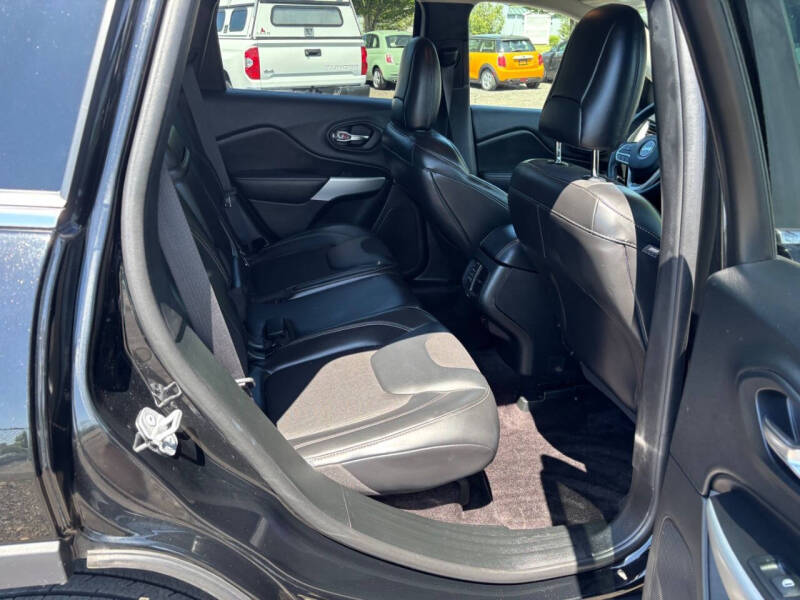 2018 Jeep Cherokee Latitude Plus