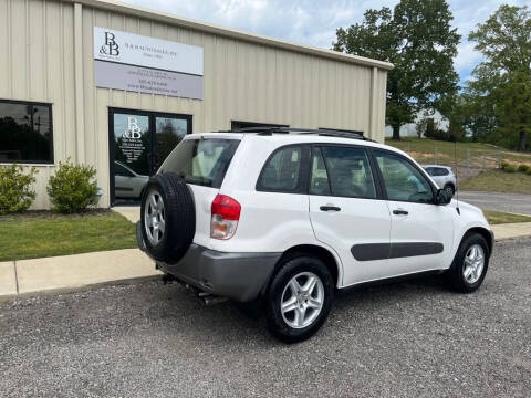 2002 Toyota RAV4 for sale at B & B AUTO SALES INC in Odenville AL