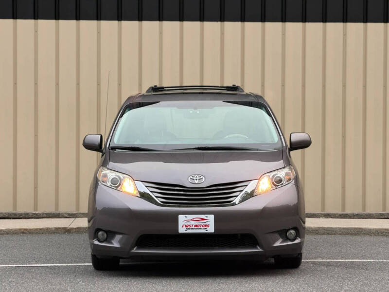 2012 Toyota Sienna