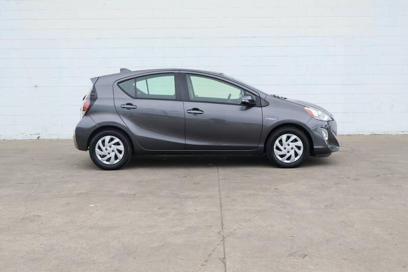 2015 Toyota Prius c Three