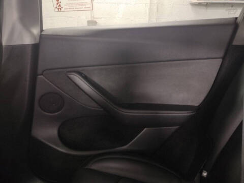 2025 Tesla Model Y Performance