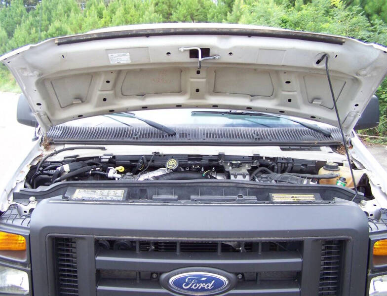 2010 Ford E-Series E-350 SD