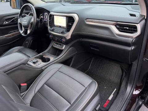 2021 GMC Acadia Denali