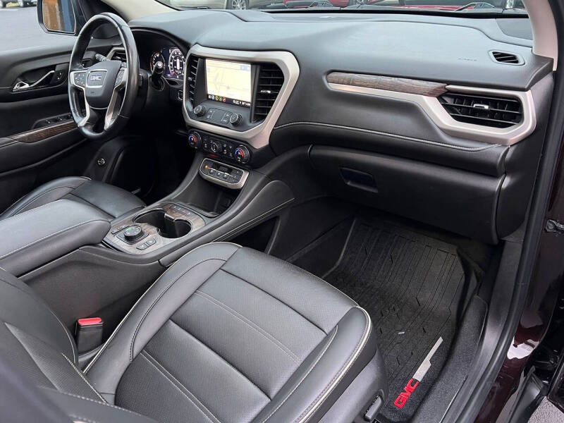 2021 GMC Acadia Denali