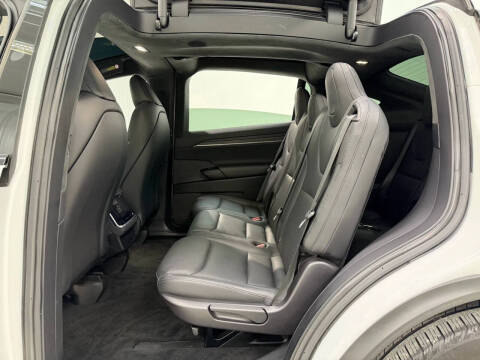 2023 Tesla Model X Standard Range