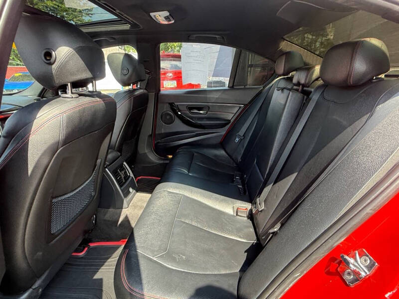 2012 BMW 3 Series 328i