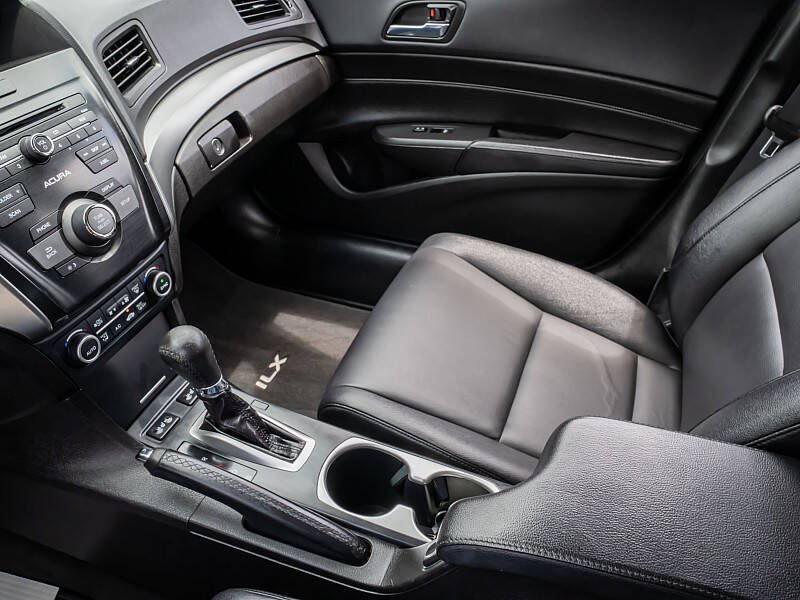 2018 Acura ILX