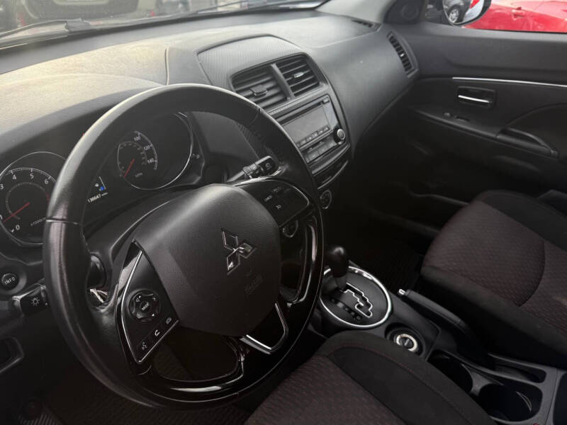 2017 Mitsubishi Outlander Sport LE