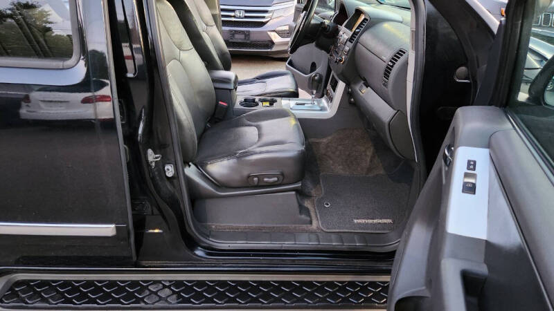 2011 Nissan Pathfinder Silver Edition