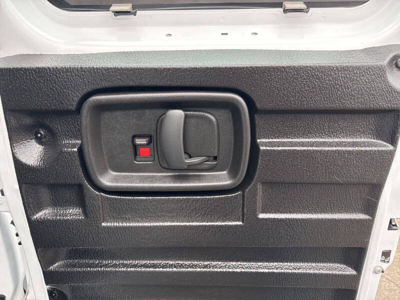 2024 Chevrolet Express 2500