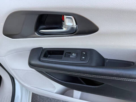 2021 Chrysler Pacifica Hybrid Touring L