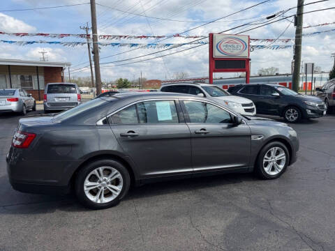2015 Ford Taurus SEL