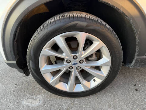 2023 Ford Explorer Platinum