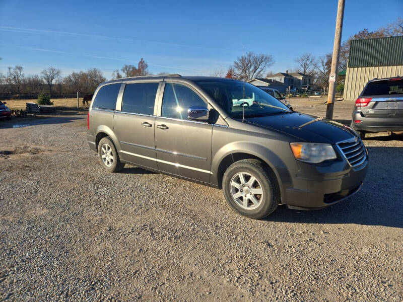 2010 Chrysler Town & Country Touring Plus