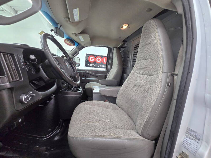 2022 GMC Savana 2500