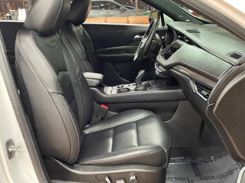 2023 Cadillac XT4 Sport