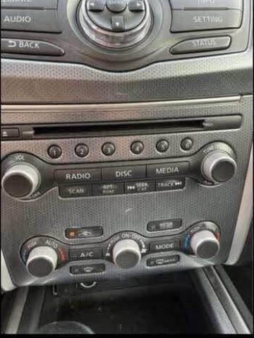 2017 Nissan Pathfinder SL