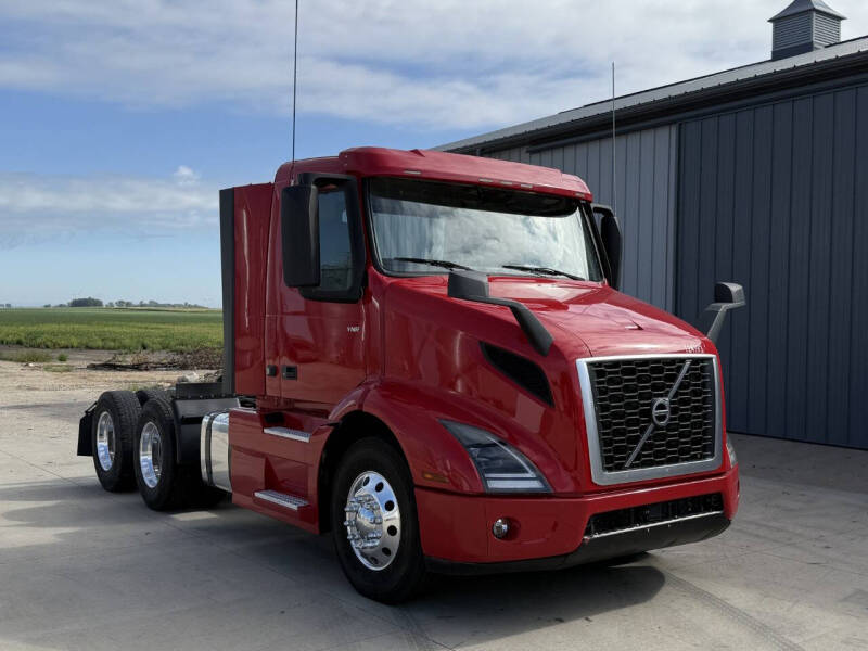 2020 Volvo VNR