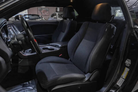 2015 Dodge Challenger SXT