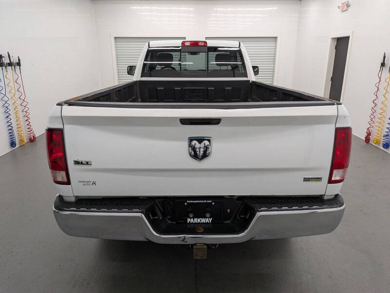 2016 RAM 1500 SLT