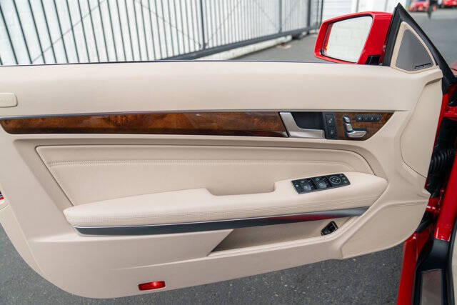 2016 Mercedes-Benz E-Class 13