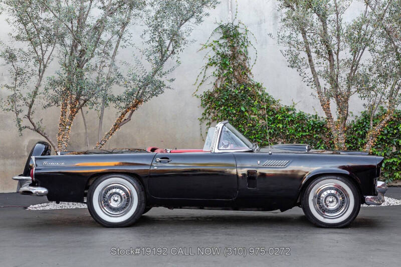 1956 Ford Thunderbird
