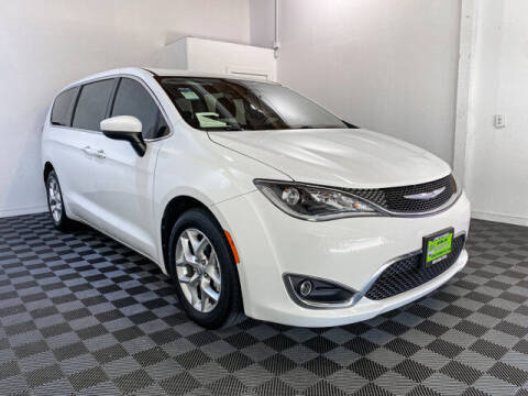 2017 Chrysler Pacifica for sale at Sunset Auto Wholesale in Tacoma WA