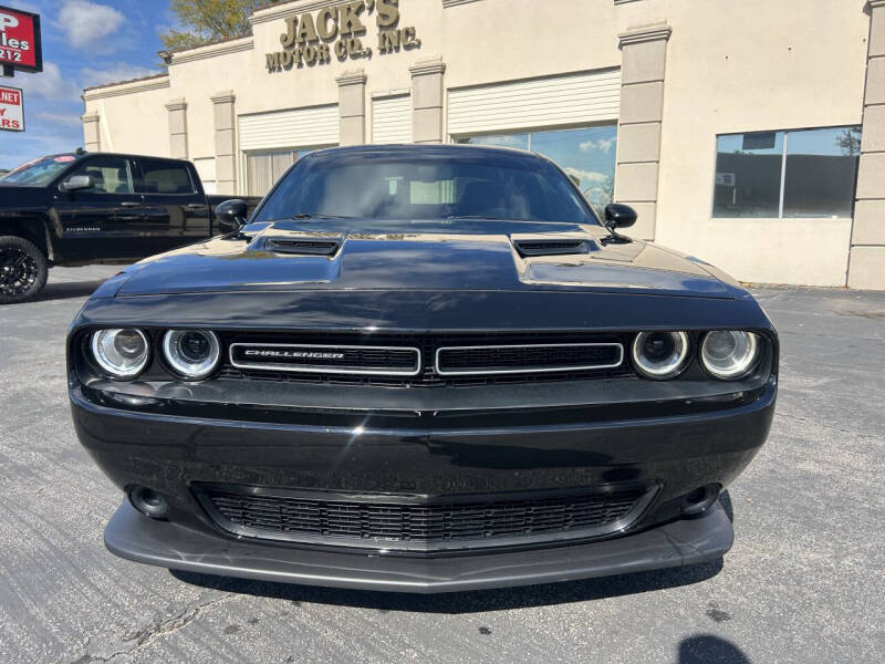 2015 Dodge Challenger SXT