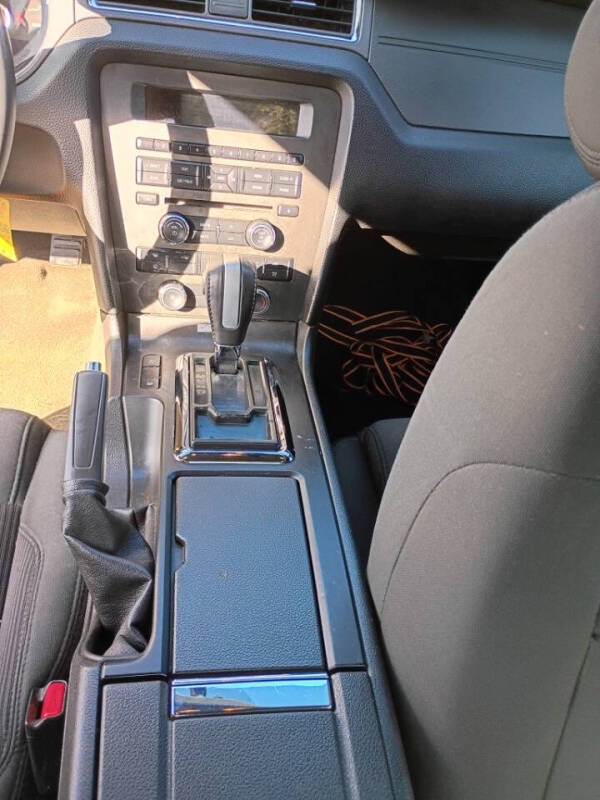 2014 Ford Mustang V6