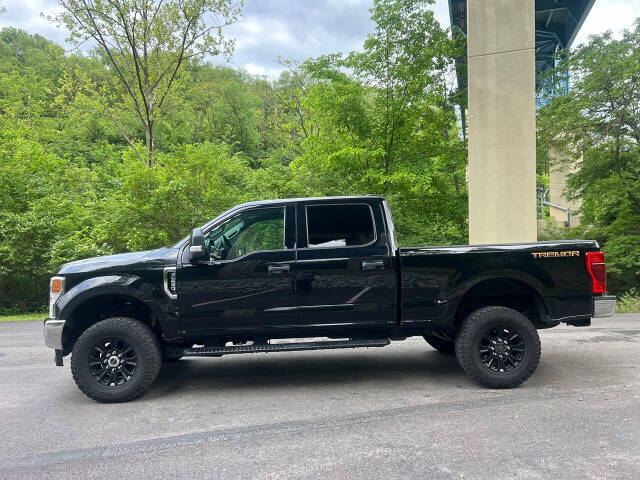 2020 Ford F-250 Super Duty XLT's photo