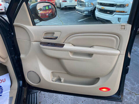 2011 Cadillac Escalade Premium