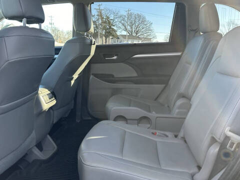 2018 Toyota Highlander SE