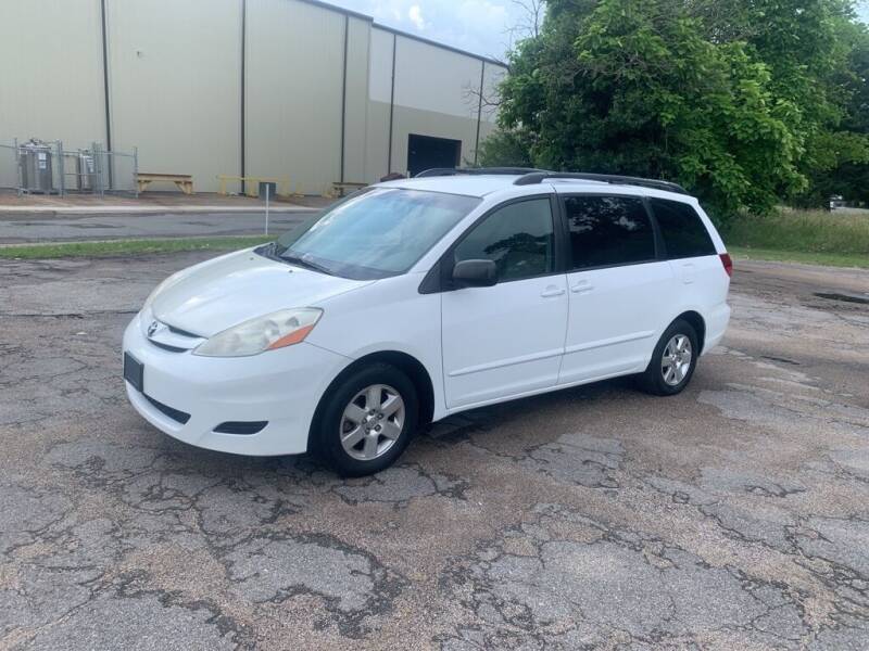 2010 Toyota Sienna for sale at Arkansas Car Pros in West Memphis AR